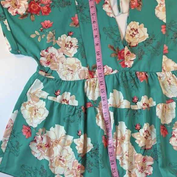 Beautiful Ladies Teal Floral Entro Baby Doll Blouse V neck front/back Size Large - Picture 8 of 8